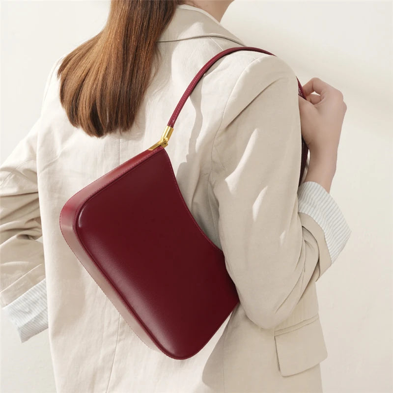 Chelesté Dark Red